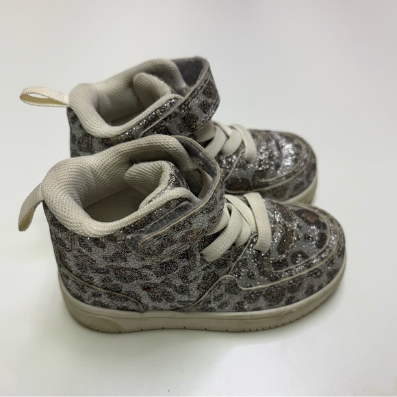 2/10$ H&M Toddler Girls 4/5 High Top Sparkle Chetah Print Sneaker Shoe Lace Up - Picture 3 of 7